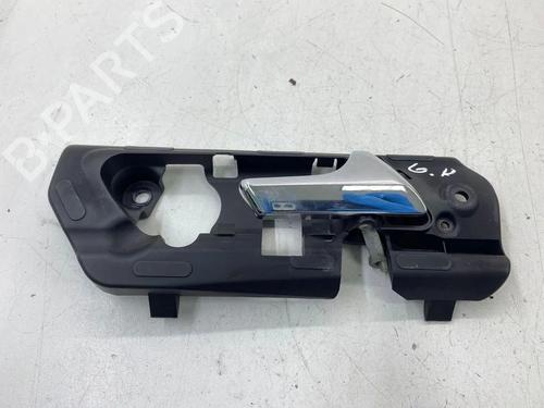 Used Rear right interior door handle Rear right interior door handle 36176136 36176136