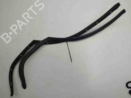 Used Rear windshield wiper arm PORSCHE CAYENNE (92A) 3.0 Diesel (239 hp) 28855762