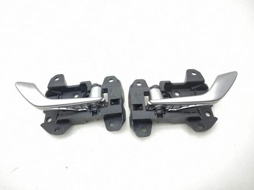 Used Front left interior door handle Front left interior door handle 38246130 38246130
