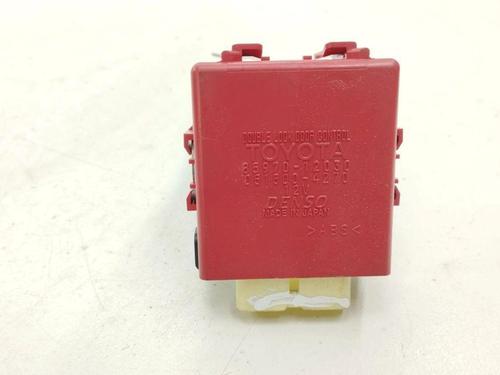 Elektronische module TOYOTA AURIS (_E18_) 1.4 D-4D (NDE180_, NDE180R) (90 hp) 28875503