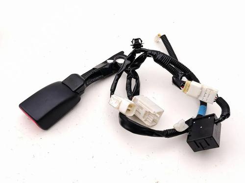 Engate do cinto LEXUS IS II (_E2_) 220d (ALE20) (177 hp) 32666150