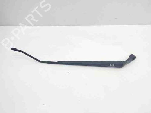 Bras d'essuie-glace avant TOYOTA COROLLA Verso (_E12_) 2.0 D-4D (CDE120_) (116 hp) 28843900