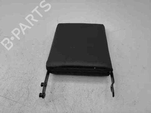 Used Armrest / Center console VOLVO V40 Hatchback (525) D4 (177 hp) 28842912