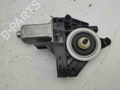 Used Left front window motor VOLVO XC60 I SUV (156) D5 (215 hp) 28900544