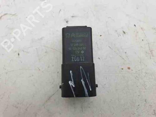 Annen PEUGEOT 508 I (8D_) 1.6 HDi (112 hp) 28850090