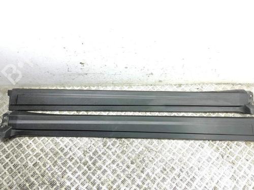 Used Right sideskirt MASERATI LEVANTE SUV (M161) 3.0 D Q4 (275 hp) 28874895