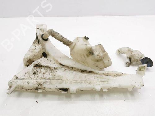 Used Windscreen washer tank VOLVO V50 (545) 1.6 D (110 hp) 28894133