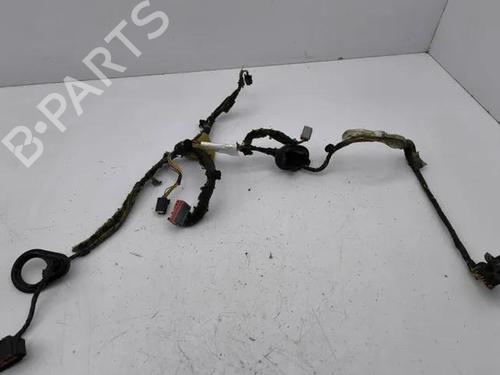 Used Wiring harness VOLVO V70 II (285) D5 (163 hp) 28841268