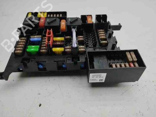 Used Fuse box BMW i3 (I01) Range Extender (170 hp) 28862306
