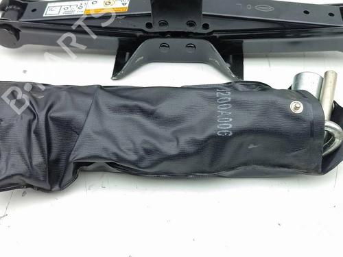 Other CITROËN C-CROSSER (VU_, VV_) 2.2 HDi | BP31246642O1 