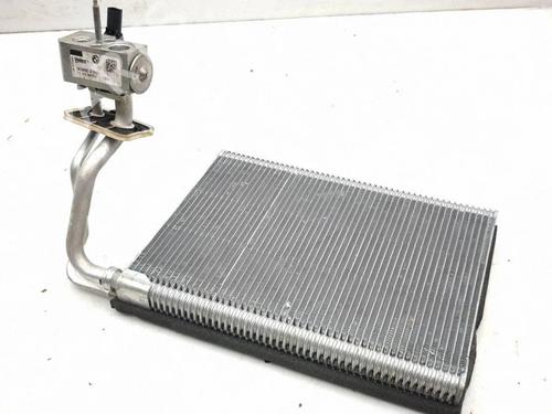 AC radiator BMW i4 (G26) eDrive35 | BP38019085M32 - Image 2
