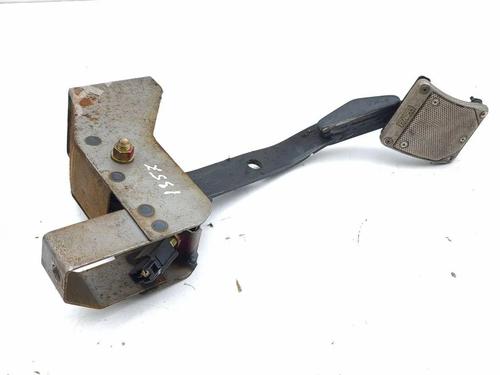 Bremsepedal Bremsepedal MITSUBISHI 3000 GT Coupe (Z1_A) 3.0 Turbo 4WD (Z16A) (286 hp) 32990780 32990780