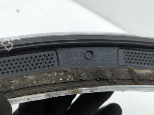 Venstre fortil skærm liste AUDI Q3 (F3B) 35 TFSI | BP30003985C134