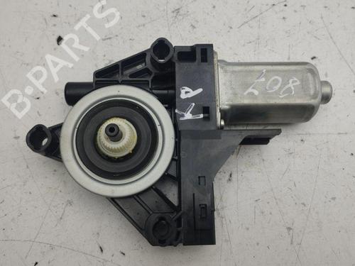 Used Left front window motor VOLVO XC60 I SUV (156) D5 (215 hp) 28900543