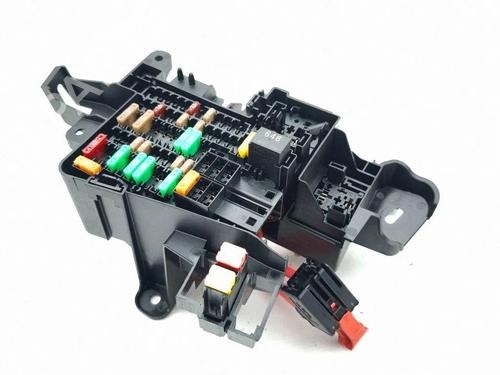 Used Fuse box Fuse box 37284162 37284162