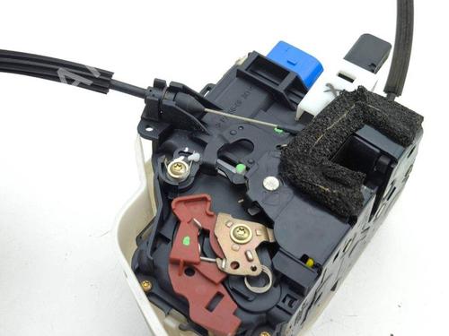 Rear left lock BENTLEY CONTINENTAL FLYING SPUR (3W_) 6.0 | BP28883442C100 