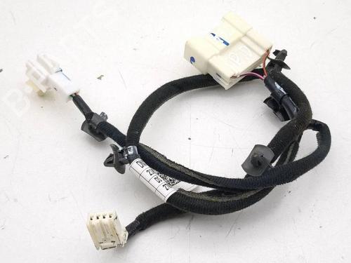 Used Wiring harness Wiring harness 37586434 37586434