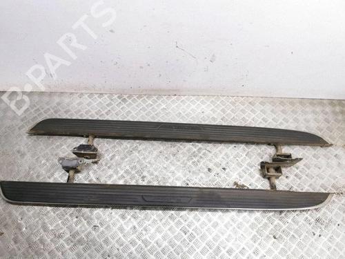 Used Left sideskirt Left sideskirt 38246804 38246804