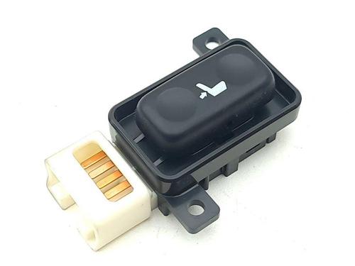 Switch TOYOTA AURIS (_E18_) 1.4 D-4D (NDE180_, NDE180R) | BP28874354I30 