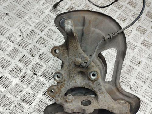 Left front steering knuckle MERCEDES-BENZ C-CLASS (W204) C 220 CDI (204.002) | BP28885774M25 