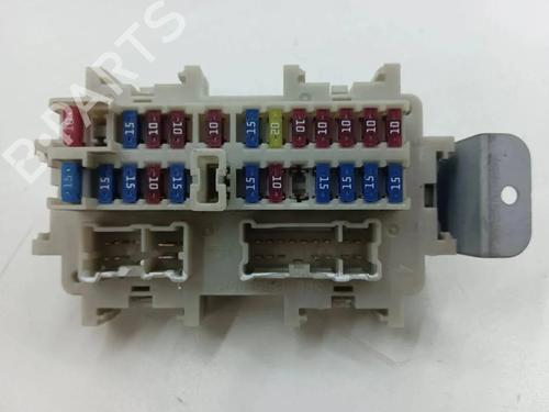 Used Fuse box Fuse box 33229455 33229455