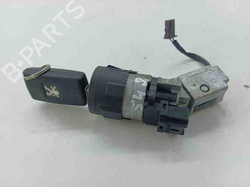 Used Ignition barrel PEUGEOT 5008 (0U_, 0E_) 1.6 HDi (112 hp) 28851182