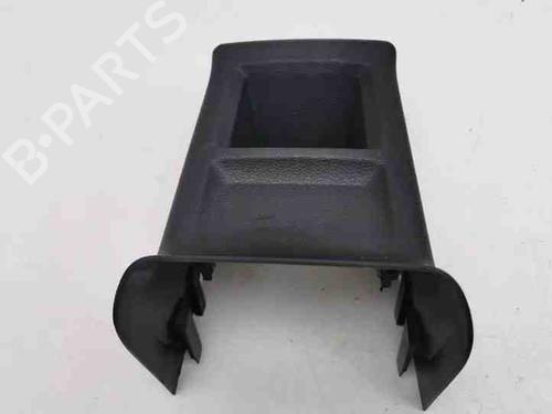 Console centrale AUDI Q2 (GAB, GAG) 35 TFSI (150 hp) 28861167