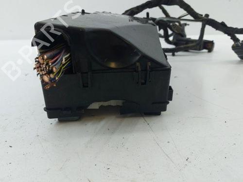 Fuse box VOLVO V40 Hatchback (525) D4 | BP28842904E1 