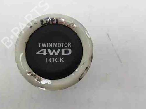 Commutateur MITSUBISHI OUTLANDER II (CW_W) 2.0 4WD (147 hp) 28858825