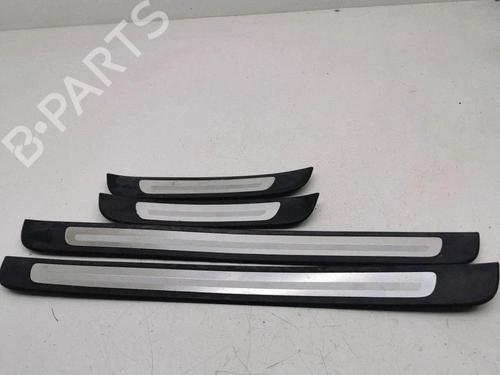 Used Right sideskirt Right sideskirt 38246694 38246694