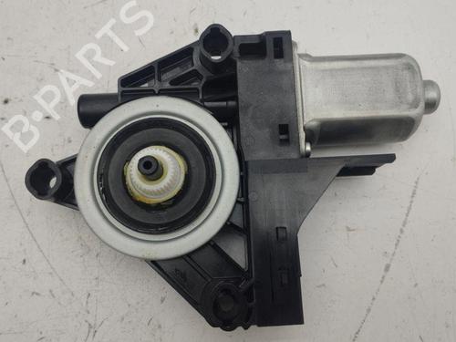 Used Right rear window motor VOLVO XC60 I SUV (156) D5 (215 hp) 28900545