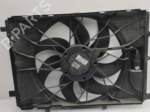 Used Radiator fan MERCEDES-BENZ CLS (C218) CLS 350 CDI / d (218.323) (265 hp) 28857768