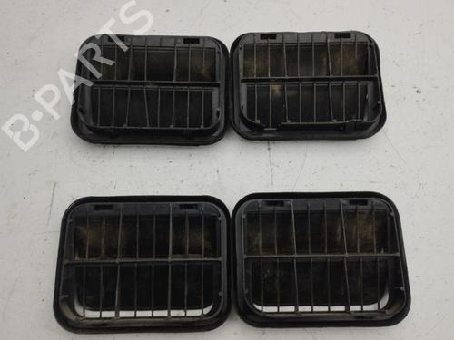 Grille TESLA MODEL S (5YJS) 60 | BP28900803C40 
