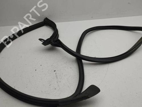 Used Rubber door seal VW ARTEON (3H7, 3H8) 2.0 TDI 4motion (190 hp) 28901076