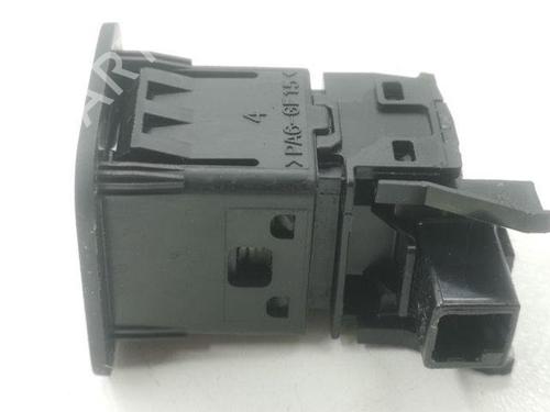Switch TOYOTA PRIUS (_W3_) 1.8 Hybrid (ZVW3_) | BP28869538I30 