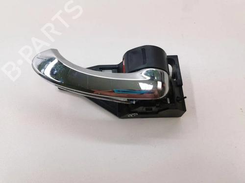 Used Front right interior door handle Front right interior door handle 36079549 36079549