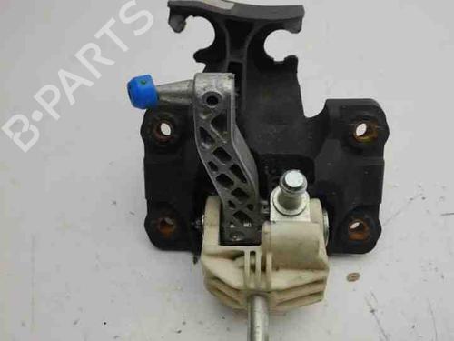 Steering wheel controls HONDA CR-V II (RD_) 2.2 CTDi (RD9) | BP28851140E15 