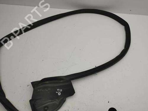 Rubber door seal TESLA MODEL S (5YJS) 60 | BP33908321C142 - Image 3
