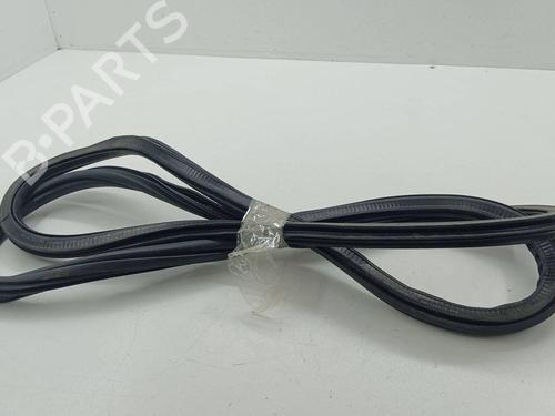 Used Rubber door seal SEAT ATECA (KH7, KHP) 1.5 TSI (150 hp) 28897559