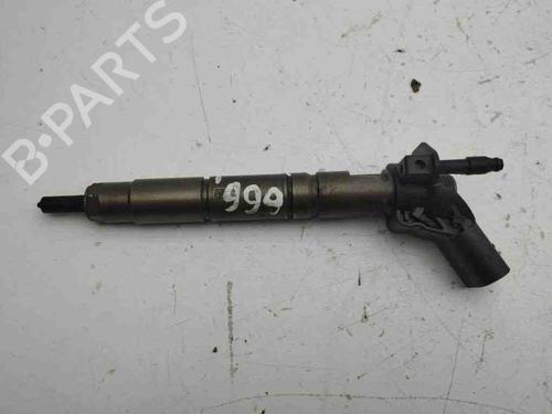 Used Injector MERCEDES-BENZ S-CLASS (W221, V221) S 320 CDI (211 hp) 28895753