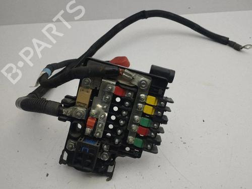 Used Fuse box Fuse box TESLA MODEL S (5YJS) 85 (388 hp) 40210303 40210303