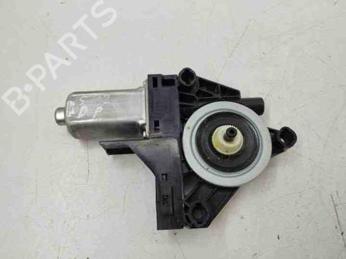 Used Right front window motor VOLVO S60 I (384) 2.4 D (130 hp) 28848544