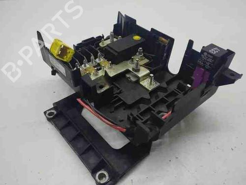 Used Fuse box PORSCHE CAYENNE (9PA) 3.2 (250 hp) 28853166