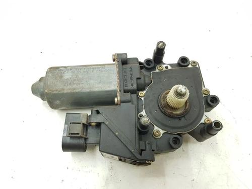 Right front window motor AUDI A4 B5 (8D2) 1.9 TDI | BP36200695E20 - Image 2