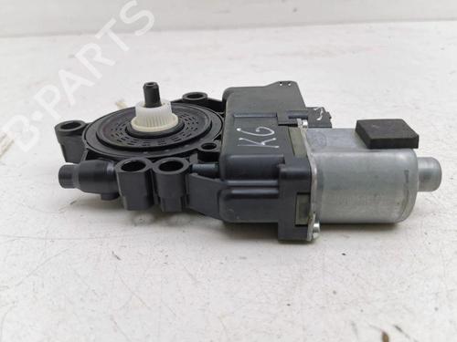 Left rear window motor HYUNDAI i40 I CW (VF) 1.7 CRDi | BP28900241E23