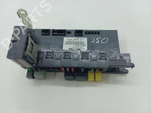 Used Fuse box Fuse box 36194819 36194819