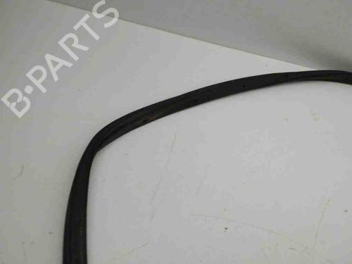 Rubber door seal TESLA MODEL S (5YJS) 60 | BP28900728C142 