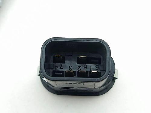 Left front window switch LAND ROVER RANGE ROVER VELAR (L560) 2.0 D180 TD4 4x4 | BP38495545I27 - Image 2