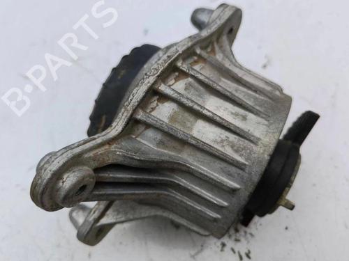 Used Engine mount MERCEDES-BENZ E-CLASS (W213) E 220 d (213.004) (194 hp) 28901655
