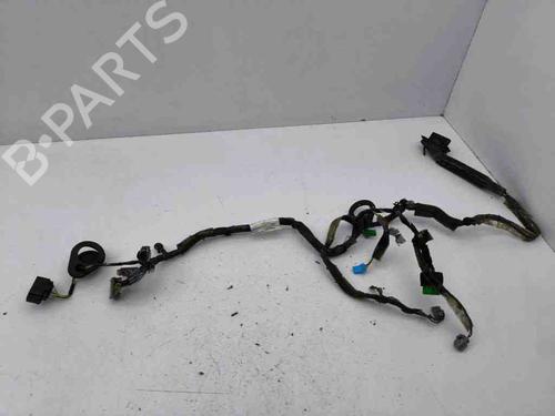 Used Wiring harness VOLVO V70 II (285) D5 (163 hp) 28884942